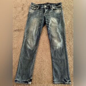 Express brand cropped skinny Stella low rise jeans. Like new condition size 6.